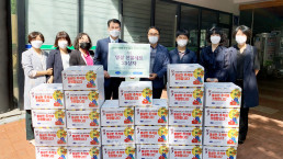 9월 28일, 국제위러브유운동본부 장길자 명예회장이 '2020 이웃과 함께 나누는 행복한 추석맞이' 지원사업을 펼쳐 대구광역시 북구 동천동 행정복지센터를 통해 태풍·홍수 이재민 가정과 복지소외가정 25세대에 식료품 세트가 전해졌다.