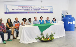 Chi viện 190 bồn chứa nước cho các khu vực bị thiệt hại do lũ lụt ở Esmeraldas, Ecuador